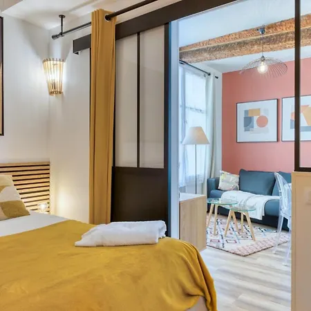 Rafael F2 Bourgeois Avec Jardin Appartement